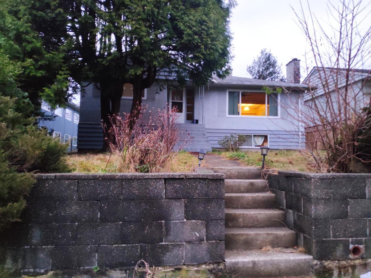 Burnaby East Home エクステリア 写真